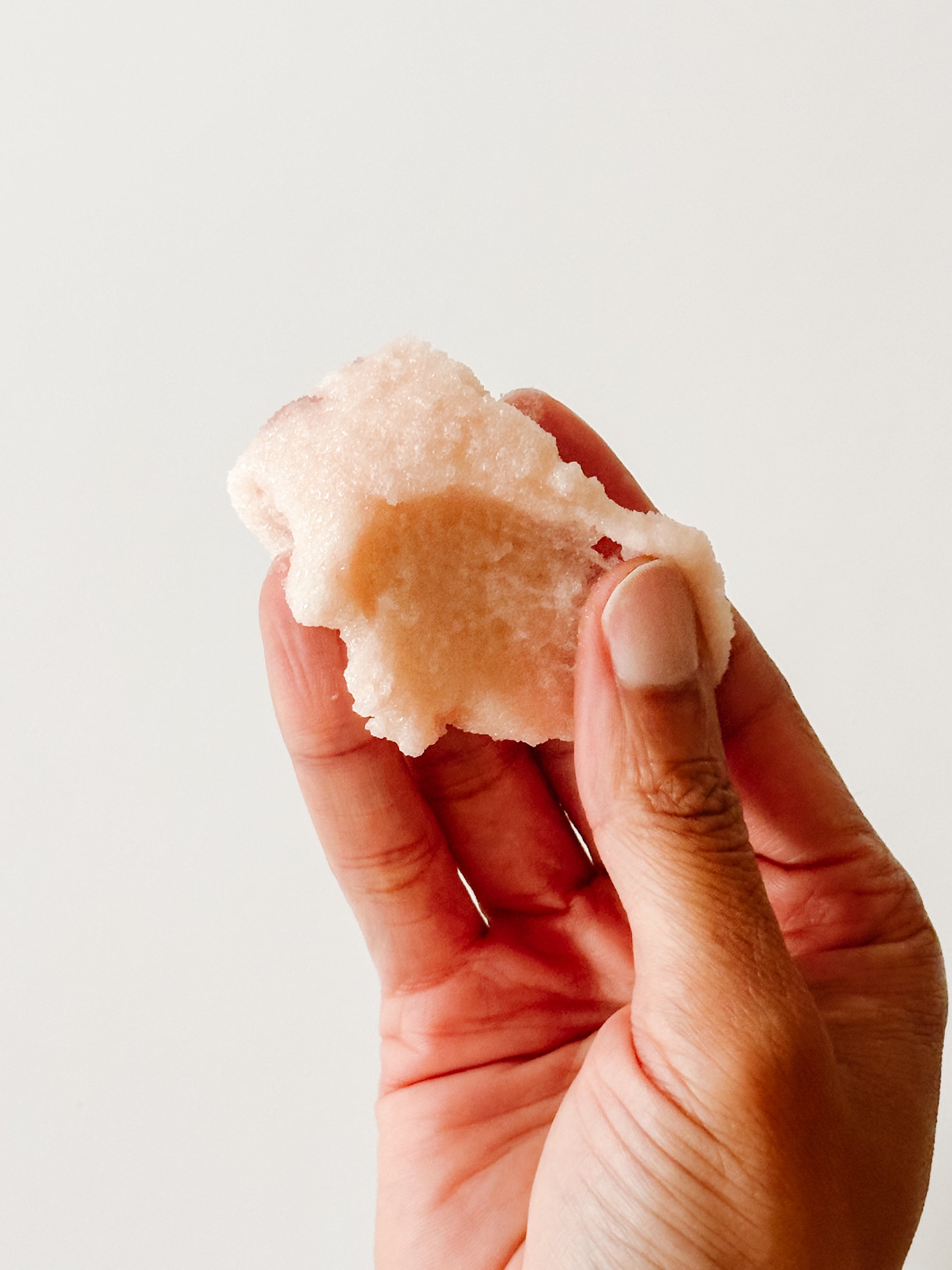 How to use a sugar scrub correctly
